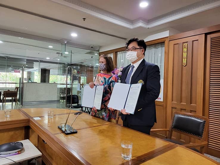 MoU Renewal Signing between AIUB and Siam University